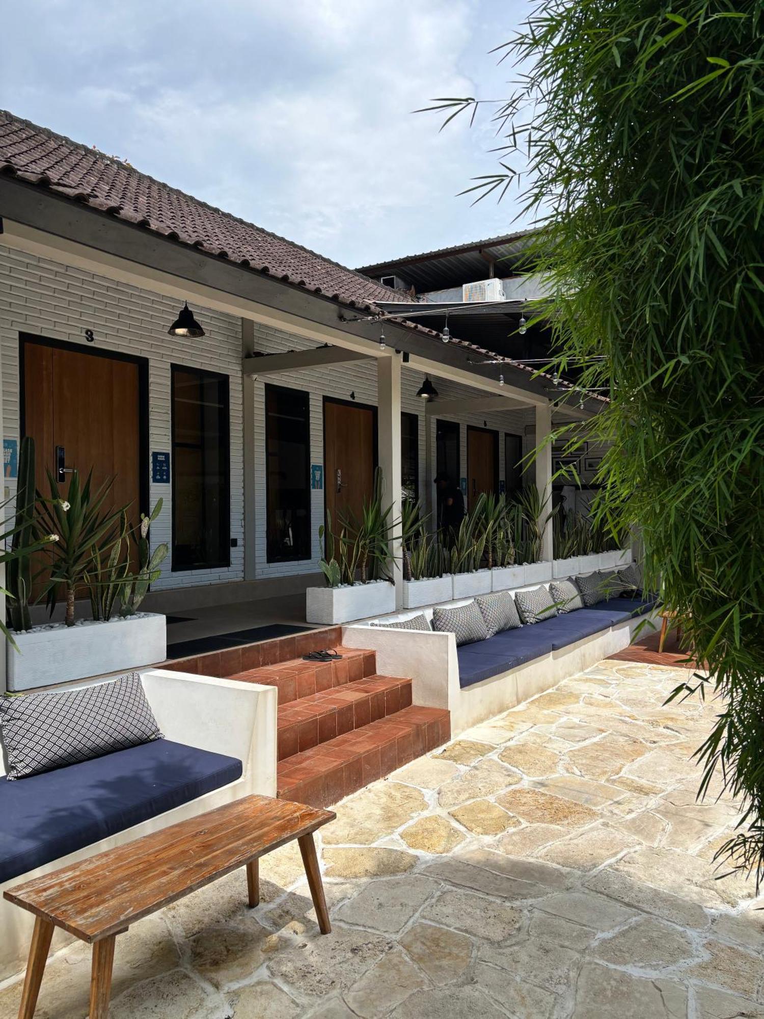 Lay Day Hostel Canggu Kültér fotó